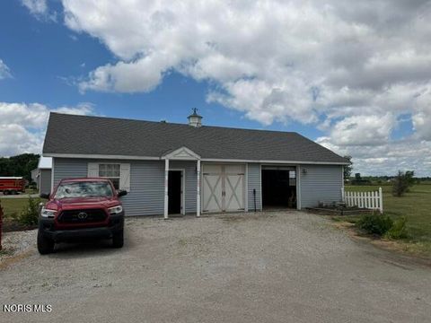 Tiny photo for 10128 E Kramer Road, Bowling Green, OH 43402 (MLS # 10009489)