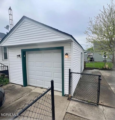 Tiny photo for 2305 108th Street, Toledo, OH 43611 (MLS # 10007149)