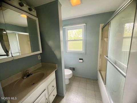 Tiny photo for 2305 108th Street, Toledo, OH 43611 (MLS # 10007149)