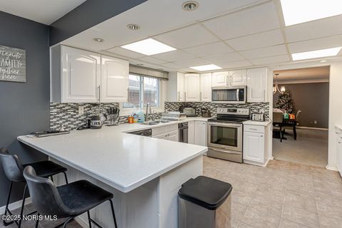 Tiny photo for 4236 S Terrace View Street, Toledo, OH 43607 (MLS # 10001786)