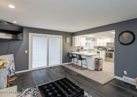 Tiny photo for 4236 S Terrace View Street, Toledo, OH 43607 (MLS # 10001786)