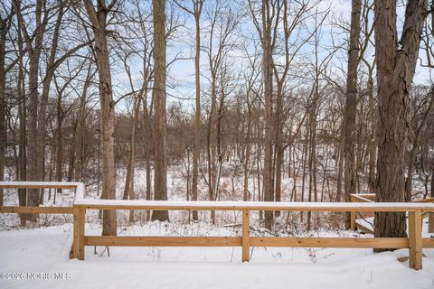 Tiny photo for 36 Wolf Ridge Drive, Holland, OH 43528 (MLS # 10003234)