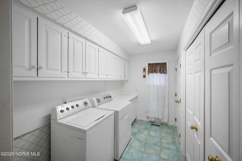 Tiny photo for 36 Wolf Ridge Drive, Holland, OH 43528 (MLS # 10003234)