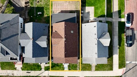 Tiny photo for 204 South Avenue, Toledo, OH 43609 (MLS # 10006441)