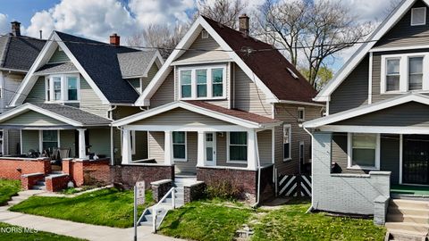 Tiny photo for 204 South Avenue, Toledo, OH 43609 (MLS # 10006441)