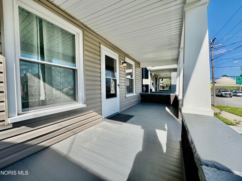 Tiny photo for 204 South Avenue, Toledo, OH 43609 (MLS # 10006441)