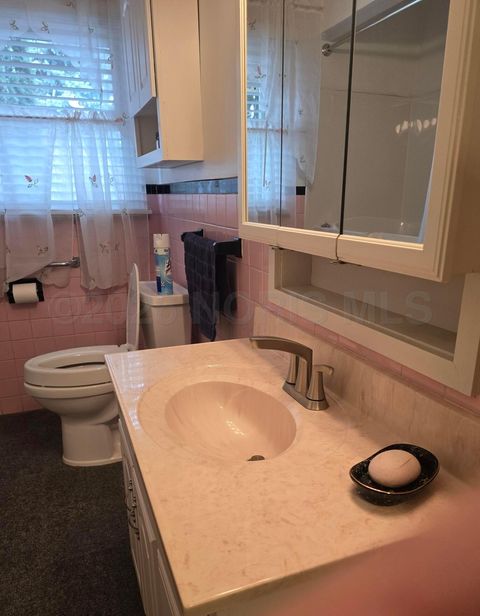 Tiny photo for 130 Burger Street, Toledo, OH 43605 (MLS # 10003340)