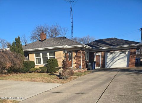 Photo of 130 Burger Street, Toledo, OH 43605 (MLS # 10003340)