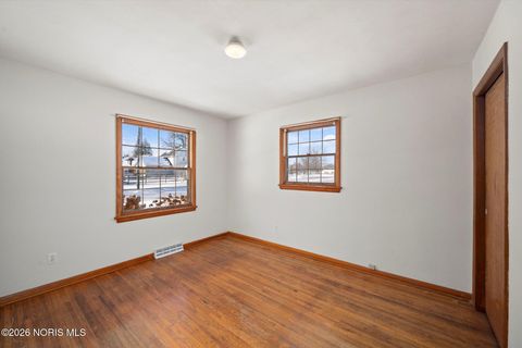 Tiny photo for 109 Lawrence Avenue, Swanton, OH 43558 (MLS # 10002859)