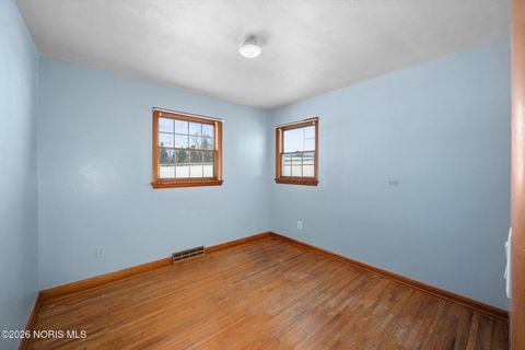 Tiny photo for 109 Lawrence Avenue, Swanton, OH 43558 (MLS # 10002859)