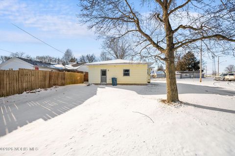 Tiny photo for 109 Lawrence Avenue, Swanton, OH 43558 (MLS # 10002859)