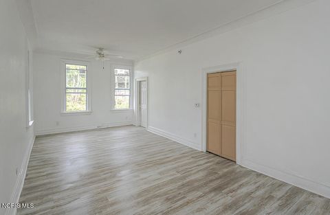 Tiny photo for 233 Garland Avenue, Toledo, OH 43609 (MLS # 10007040)