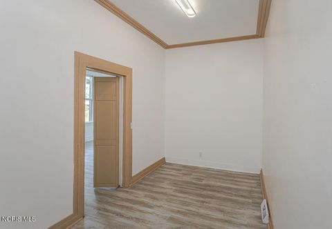 Tiny photo for 233 Garland Avenue, Toledo, OH 43609 (MLS # 10007040)