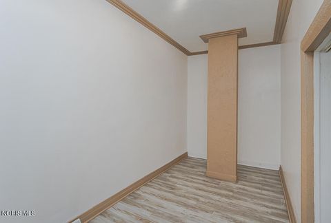 Tiny photo for 233 Garland Avenue, Toledo, OH 43609 (MLS # 10007040)