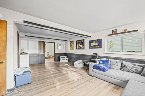 Tiny photo for 4605 Charlesgate Road, Sylvania, OH 43560 (MLS # 10000690)