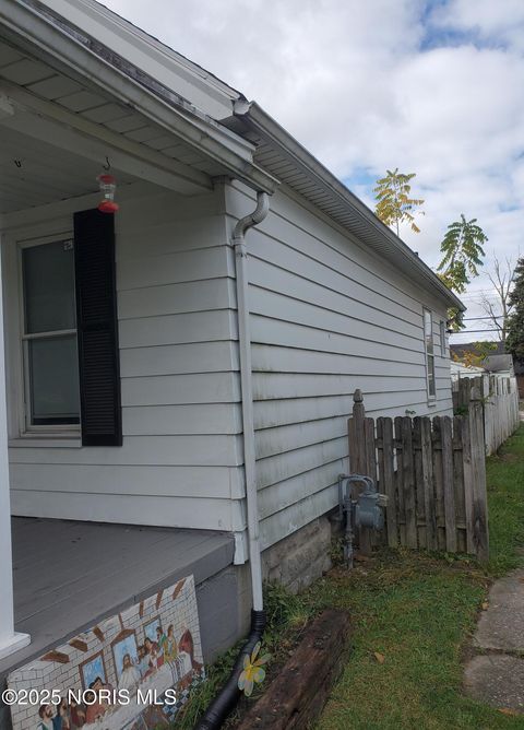 Tiny photo for 3245 Elm Street, Toledo, OH 43608 (MLS # 10000613)