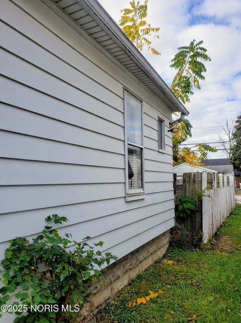 Tiny photo for 3245 Elm Street, Toledo, OH 43608 (MLS # 10000613)