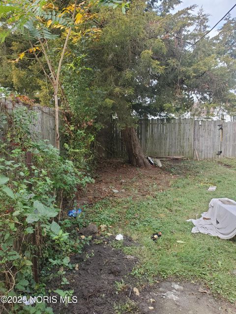 Tiny photo for 3245 Elm Street, Toledo, OH 43608 (MLS # 10000613)