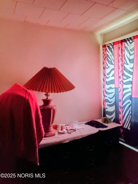 Tiny photo for 3245 Elm Street, Toledo, OH 43608 (MLS # 10000613)