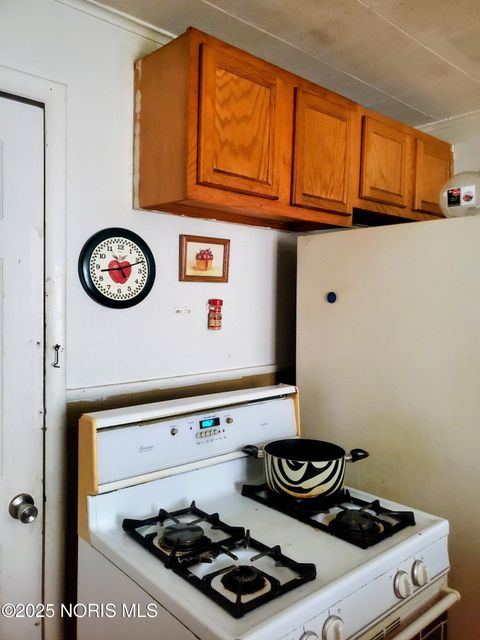 Tiny photo for 3245 Elm Street, Toledo, OH 43608 (MLS # 10000613)