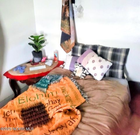 Tiny photo for 3245 Elm Street, Toledo, OH 43608 (MLS # 10000613)