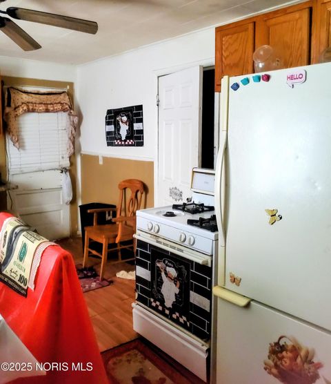 Tiny photo for 3245 Elm Street, Toledo, OH 43608 (MLS # 10000613)