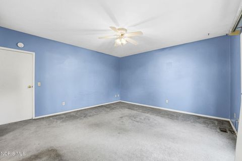 Tiny photo for 541 Dussel Drive, Maumee, OH 43537 (MLS # 10005208)