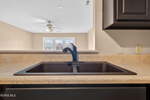 Tiny photo for 4730 Glendale Avenue #Apt 305, Toledo, OH 43614 (MLS # 10007077)