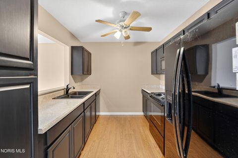 Tiny photo for 4730 Glendale Avenue #Apt 305, Toledo, OH 43614 (MLS # 10007077)