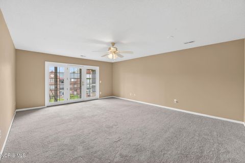 Tiny photo for 4730 Glendale Avenue #Apt 305, Toledo, OH 43614 (MLS # 10007077)