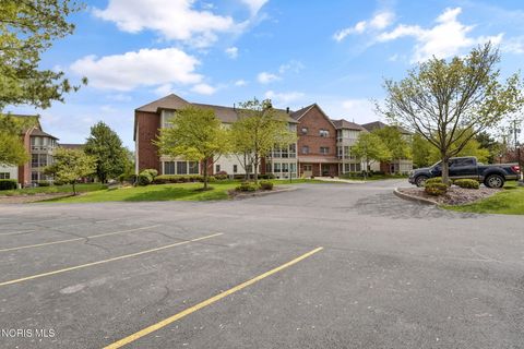 Photo of 4730 Glendale Avenue #Apt 305, Toledo, OH 43614 (MLS # 10007077)