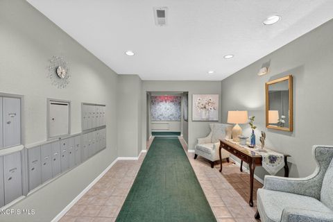 Tiny photo for 4730 Glendale Avenue #Apt 305, Toledo, OH 43614 (MLS # 10007077)