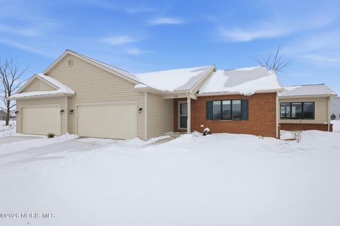 Photo of 1506 Bristow Court, Defiance, OH 43512 (MLS # 10003738)