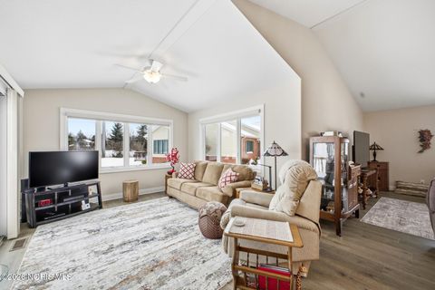 Tiny photo for 1506 Bristow Court, Defiance, OH 43512 (MLS # 10003738)