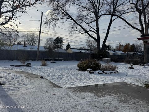 Tiny photo for 3252 Astor Avenue, Toledo, OH 43614 (MLS # 10001943)