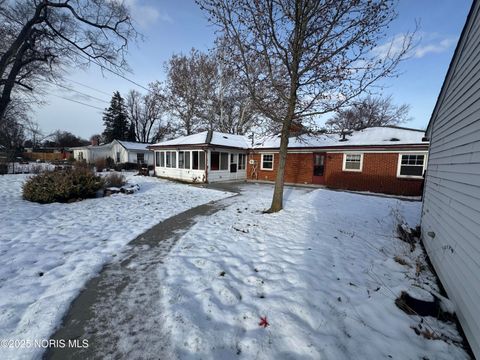 Tiny photo for 3252 Astor Avenue, Toledo, OH 43614 (MLS # 10001943)