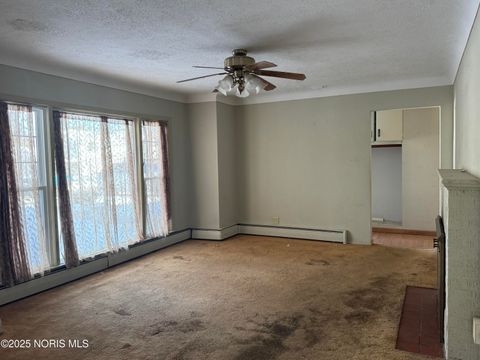 Tiny photo for 3252 Astor Avenue, Toledo, OH 43614 (MLS # 10001943)