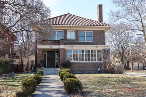 Photo of 3003 Collingwood Boulevard, Toledo, OH 43610 (MLS # 10004748)