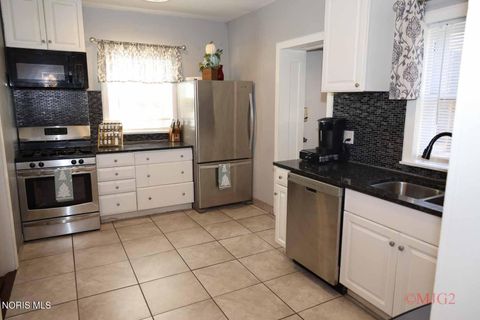 Tiny photo for 3003 Collingwood Boulevard, Toledo, OH 43610 (MLS # 10004748)