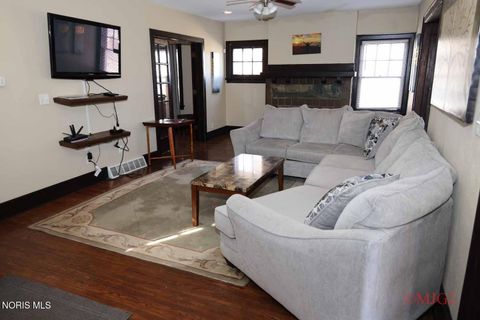 Tiny photo for 3003 Collingwood Boulevard, Toledo, OH 43610 (MLS # 10004748)