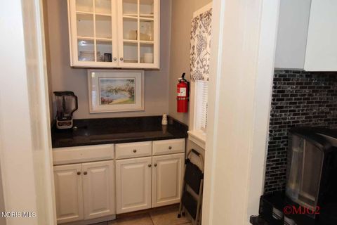 Tiny photo for 3003 Collingwood Boulevard, Toledo, OH 43610 (MLS # 10004748)