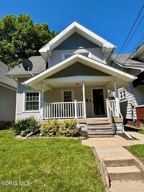 Tiny photo for 528 Carlton Street, Toledo, OH 43609 (MLS # 10008433)