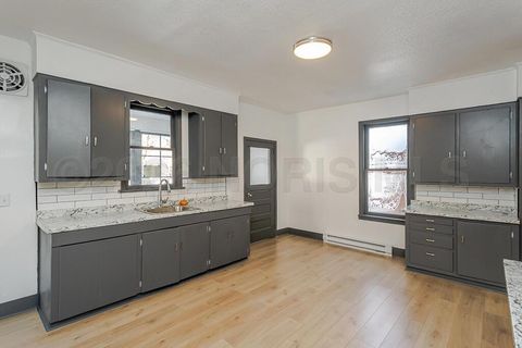 Tiny photo for 936 Orchard Street, Toledo, OH 43609 (MLS # 10003457)