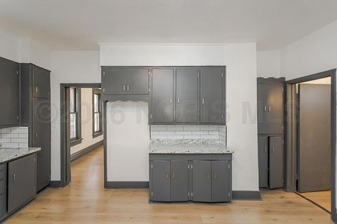 Tiny photo for 936 Orchard Street, Toledo, OH 43609 (MLS # 10003457)