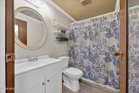 Tiny photo for 4 Meadowbrook Drive, Perrysburg, OH 43551 (MLS # 10005111)