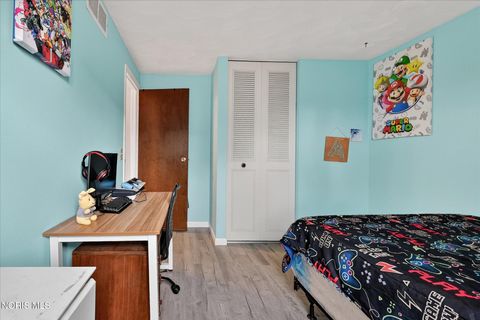 Tiny photo for 4 Meadowbrook Drive, Perrysburg, OH 43551 (MLS # 10005111)