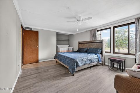 Tiny photo for 4 Meadowbrook Drive, Perrysburg, OH 43551 (MLS # 10005111)