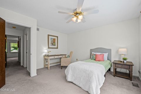 Tiny photo for 5 Olde Orchard Drive, Perrysburg, OH 43551 (MLS # 10009672)