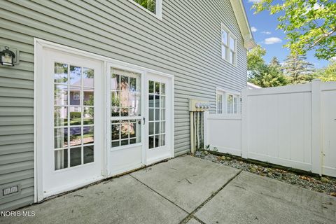 Tiny photo for 5 Olde Orchard Drive, Perrysburg, OH 43551 (MLS # 10009672)