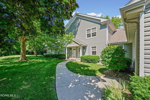 Condo For Sale - 5 Olde Orchard Drive<br/> Wood County, Perrysburg, OH 43551